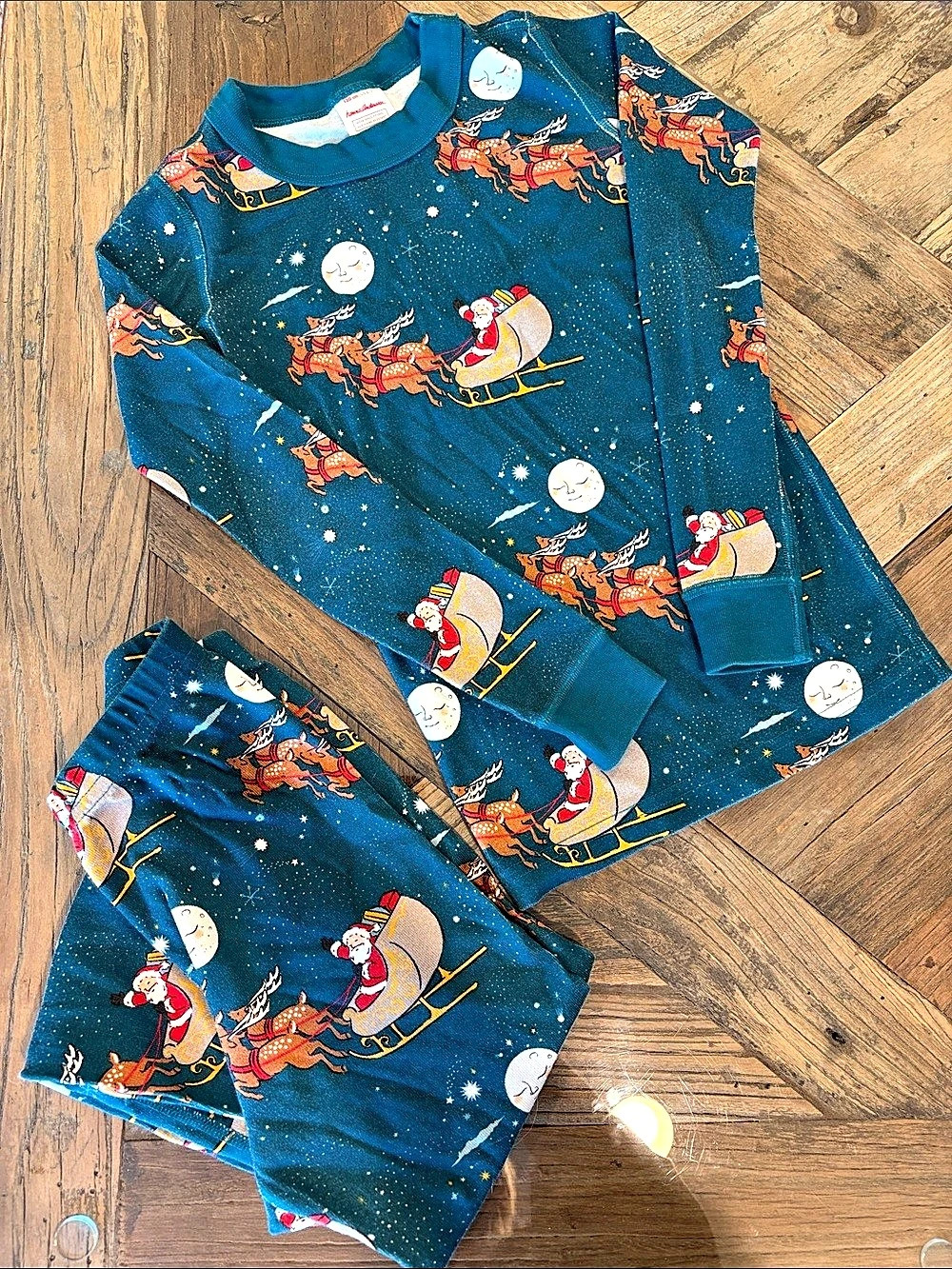 Hanna Andersson Holiday Long John Pajamas in Santa Sleigh Print Santa Sleigh